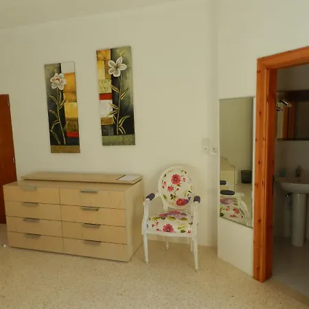 14, Triq Il Mithna Vakantiehuis Qala