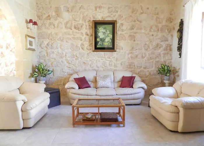 14, Triq Il Mithna *